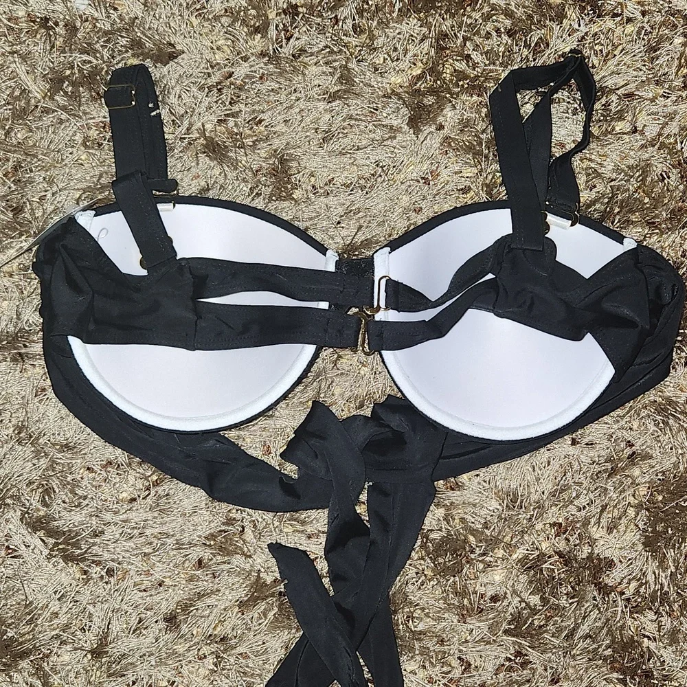Azbro Bikini Top - Picture 2 of 2